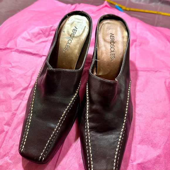 Aerosols slip on shoes. Size 10 leather upper. - Picture 2 of 6